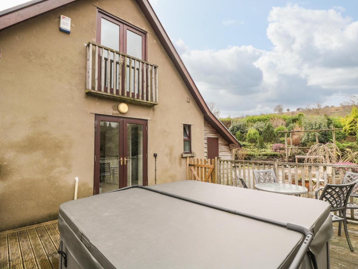 The Lodge Merthyr Tydfil Exterior foto